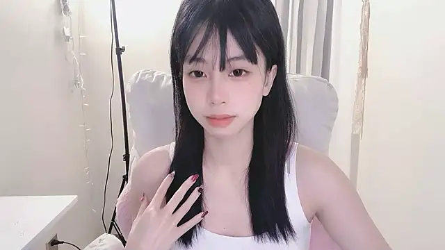 Snapshot of -Hottie chatting on March 4, 2025, 3:59 pm -Hottie online show from March 4, 2025, 3:59 pm