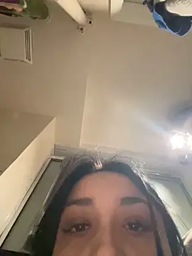 girlygirl1313 online show from December 26, 2024, 3:53 pm