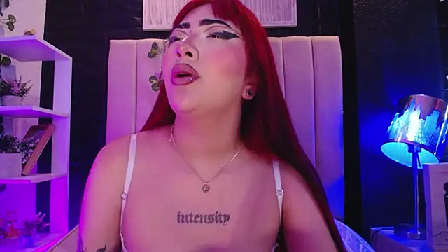 Mia Rinn online show from December 30, 2024, 4:40 pm