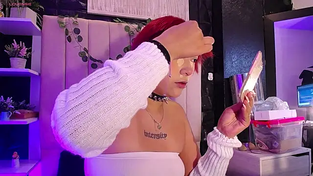 Mia Rinn online show from January 13, 2025, 2:00 pm