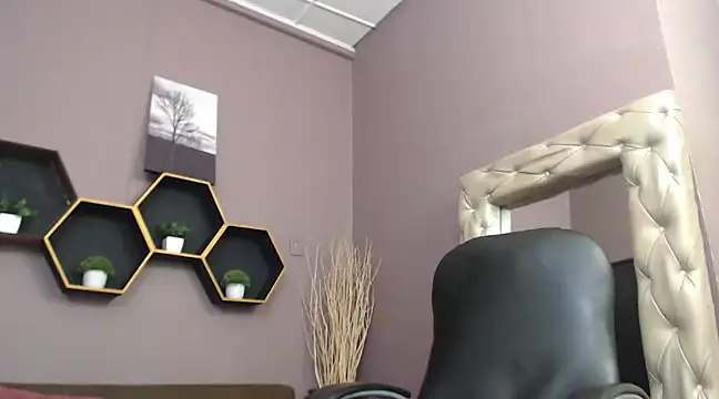 Snapshot of Greys_ath chatting on December 21, 2024, 8:18 am Greys ath online show from December 21, 2024, 8:18 am