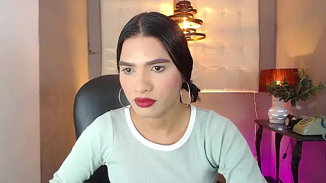 Snapshot of Greys_ath chatting on October 28, 2025, 4:05 am Greys ath online show from October 28, 2025, 4:05 am