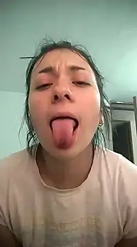 Snapshot of Avi_Thomsonn chatting on December 28, 2024, 8:15 pm Avi Thomsonn online show from December 28, 2024, 8:15 pm