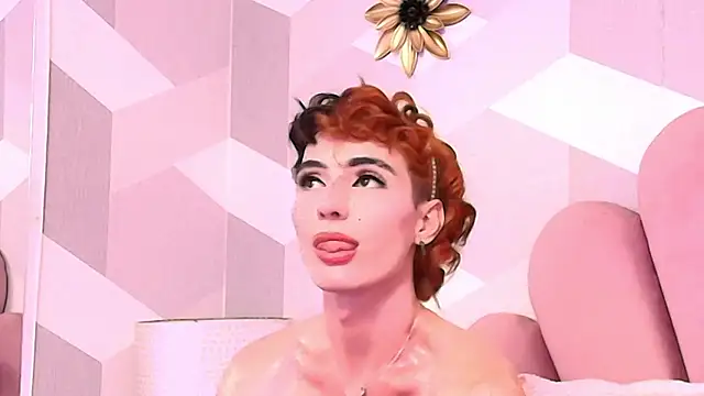 KylieMonnett online show from January 18, 2026, 8:01 pm