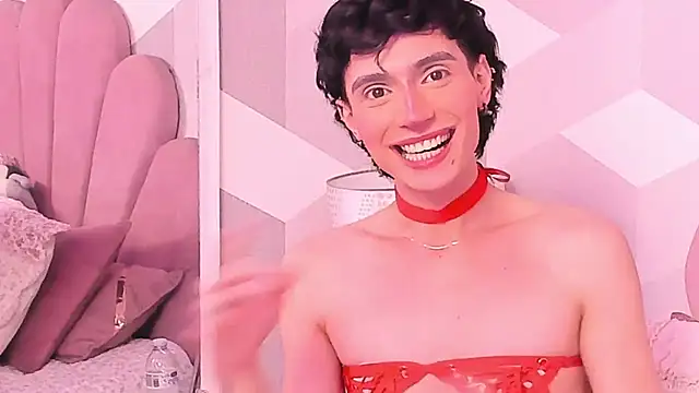 KylieMonnett online show from May 22, 2026, 7:26 am