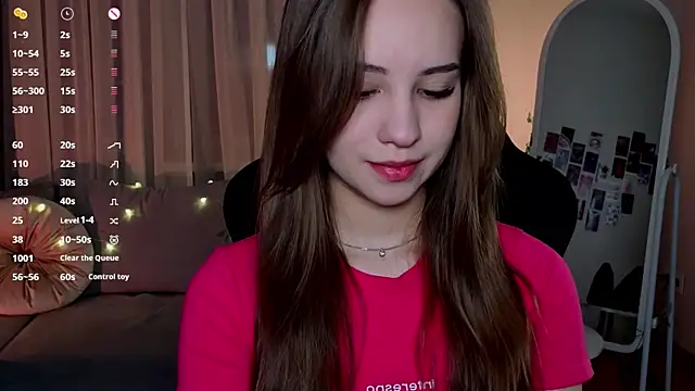 Snapshot of Alice_loft chatting on October 22, 2025, 2:23 am Alice loft online show from October 22, 2025, 2:23 am