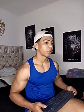 Snapshot of Andrew_wolf7 chatting on October 15, 2025, 7:03 pm Andrew wolf7 online show from October 15, 2025, 7:03 pm