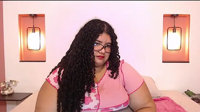 Snapshot of Miley_Collins chatting on March 13, 2025, 6:01 pm Miley Collins online show from March 13, 2025, 6:01 pm