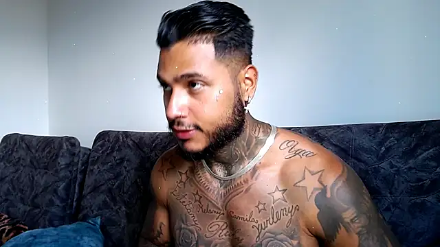 Exotic tatto27121 online show from January 19, 2025, 7:37 pm