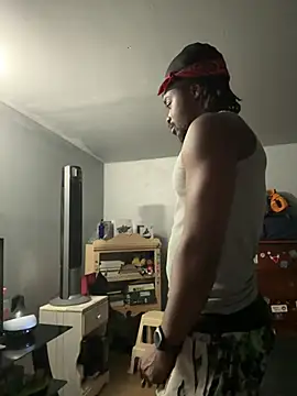 Snapshot of SluttyLyfe4L chatting on July 28, 2026, 8:52 pm SluttyLyfe4L online show from July 28, 2026, 8:52 pm