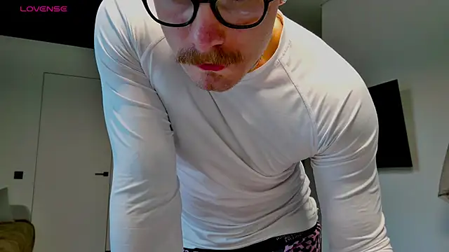 white King9999 online show from April 29, 2026, 2:48 am