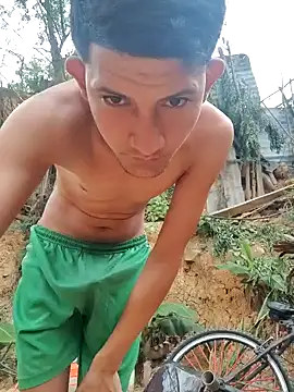 Valentinacuc online show from February 6, 2026, 11:57 am