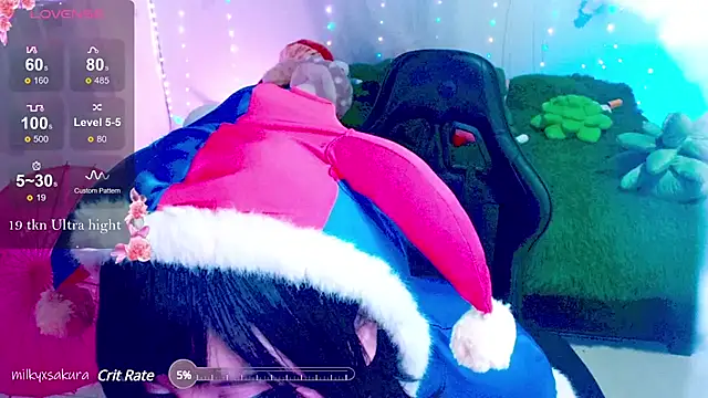 Snapshot of MilkyXSakura chatting on March 15, 2025, 8:37 am MilkyXSakura online show from March 15, 2025, 8:37 am