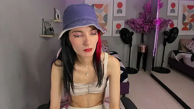 Snapshot of Dafne_huges chatting on January 31, 2025, 1:33 am Dafne huges online show from January 31, 2025, 1:33 am