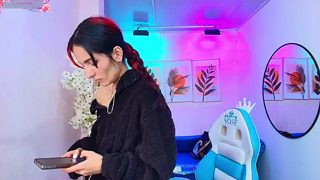 Snapshot of Dafne_huges chatting on November 21, 2025, 7:12 pm Dafne huges online show from November 21, 2025, 7:12 pm