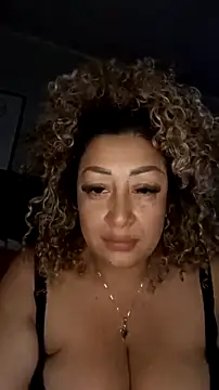 Snapshot of Katti_Barrera chatting on February 3, 2025, 3:17 pm Katti Barrera online show from February 3, 2025, 3:17 pm