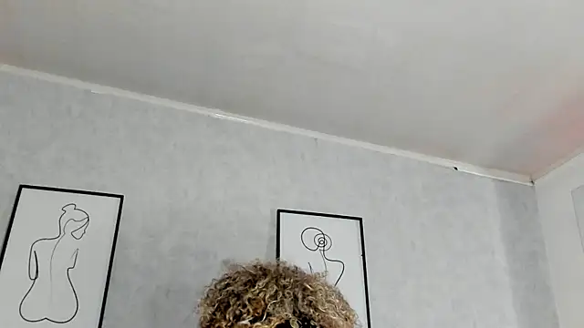 Snapshot of Katti_Barrera chatting on February 26, 2025, 5:50 pm Katti Barrera online show from February 26, 2025, 5:50 pm