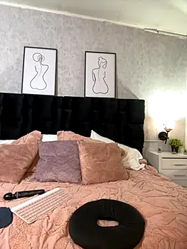 Katti Barrera online show from December 2, 2025, 11:48 am