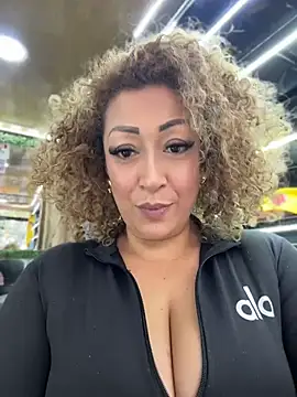 Katti Barrera online show from June 25, 2026, 7:51 pm