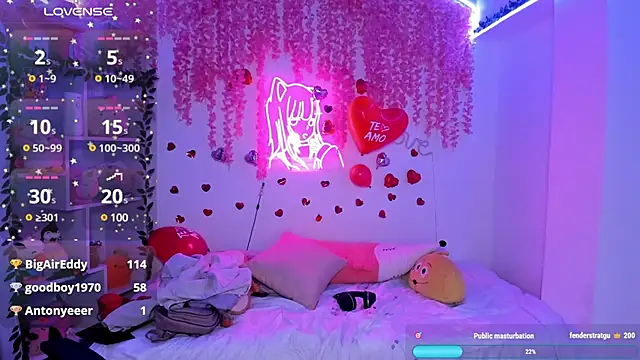 cat kitty18  online show from February 14, 2025, 8:59 pm