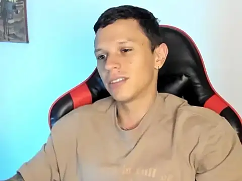 Snapshot of goodboy69l chatting on February 17, 2026, 10:49 pm goodboy69l online show from February 17, 2026, 10:49 pm