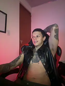 Snapshot of goodboy69l chatting on March 4, 2026, 11:00 pm goodboy69l online show from March 4, 2026, 11:00 pm