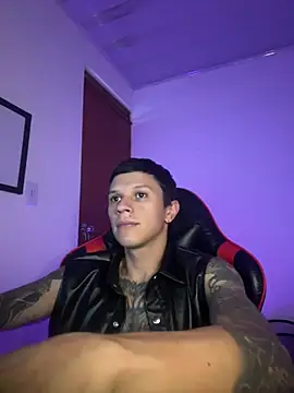 Snapshot of goodboy69l chatting on March 20, 2026, 11:31 pm goodboy69l online show from March 20, 2026, 11:31 pm