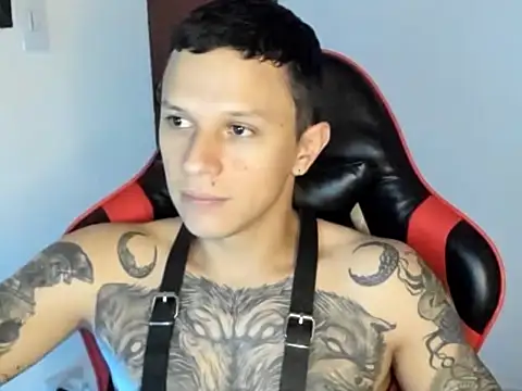 Snapshot of goodboy69l chatting on June 12, 2026, 2:38 pm goodboy69l online show from June 12, 2026, 2:38 pm