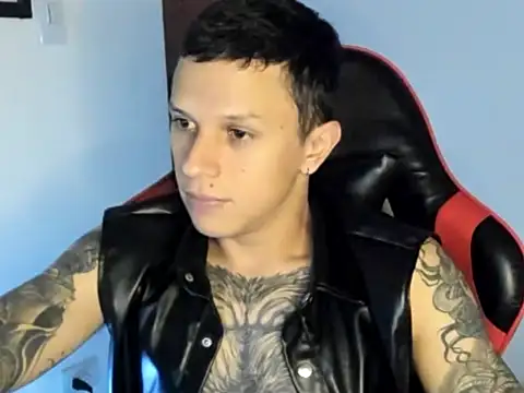 Snapshot of goodboy69l chatting on June 16, 2026, 1:41 am goodboy69l online show from June 16, 2026, 1:41 am