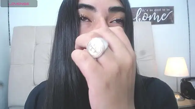 Snapshot of missexy303av chatting on December 28, 2024, 4:52 pm missexy303av online show from December 28, 2024, 4:52 pm