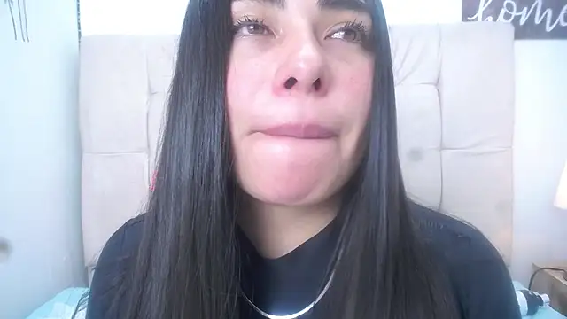 Snapshot of missexy303av chatting on January 5, 2025, 5:30 pm missexy303av online show from January 5, 2025, 5:30 pm