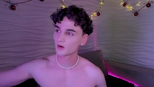 Snapshot of adam_21cm__ chatting on January 12, 2025, 7:42 pm adam 21cm online show from January 12, 2025, 7:42 pm