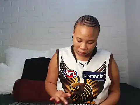 Snapshot of DrippinCaramelCutie chatting on March 16, 2025, 10:55 am DrippinCaramelCutie online show from March 16, 2025, 10:55 am