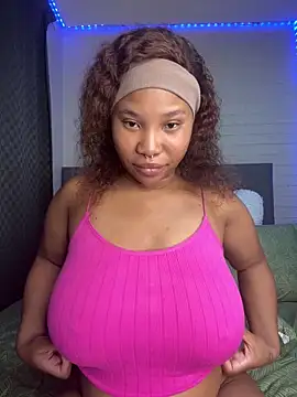 Snapshot of DrippinCaramelCutie chatting on March 6, 2026, 7:54 pm DrippinCaramelCutie online show from March 6, 2026, 7:54 pm