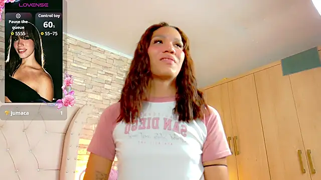 Sara-Smith- online show from June 25, 2026, 11:26 am