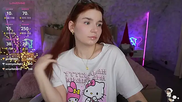 Snapshot of RedShinee chatting on January 13, 2025, 5:12 am RedShinee online show from January 13, 2025, 5:12 am