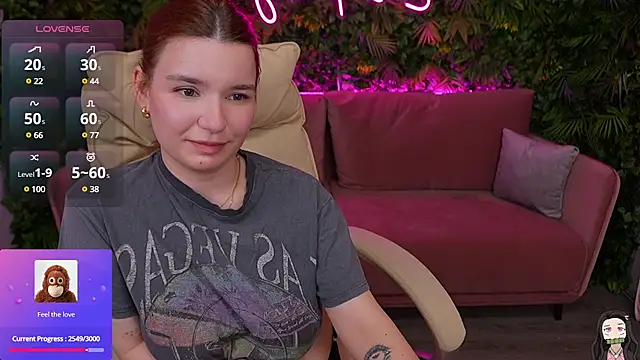 Snapshot of RedShinee chatting on March 10, 2025, 10:04 am RedShinee online show from March 10, 2025, 10:04 am