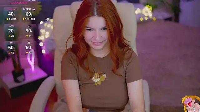 Snapshot of RedShinee chatting on October 12, 2025, 6:23 am RedShinee online show from October 12, 2025, 6:23 am