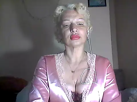 MaryJane441 online show from April 24, 2026, 8:00 pm