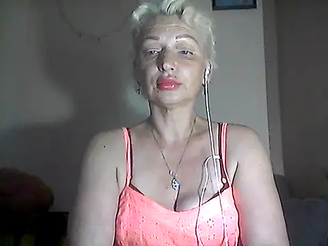 Snapshot of MaryJane441 chatting on July 1, 2026, 8:41 pm MaryJane441 online show from July 1, 2026, 8:41 pm