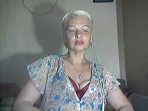 Snapshot of MaryJane441 chatting on July 6, 2026, 8:22 pm MaryJane441 online show from July 6, 2026, 8:22 pm