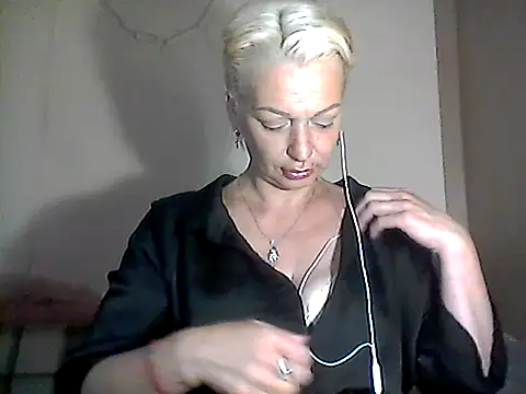 Snapshot of MaryJane441 chatting on July 13, 2026, 8:11 pm MaryJane441 online show from July 13, 2026, 8:11 pm