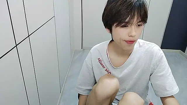Snapshot of xiaottt1918 chatting on August 9, 2026, 6:57 pm xiaottt1918 online show from August 9, 2026, 6:57 pm