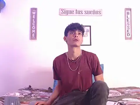 Snapshot of harrytomson_1 chatting on January 11, 2025, 9:36 am harrytomson 1 online show from January 11, 2025, 9:36 am