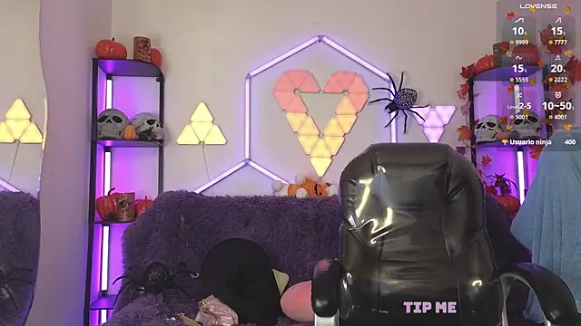 Snapshot of littlevixen18 chatting on October 8, 2025, 2:14 pm littlevixen18 online show from October 8, 2025, 2:14 pm