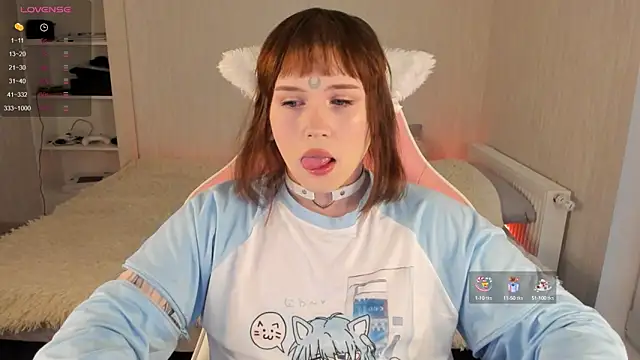 Snapshot of Spliti_moon chatting on October 11, 2025, 12:15 pm Spliti moon online show from October 11, 2025, 12:15 pm