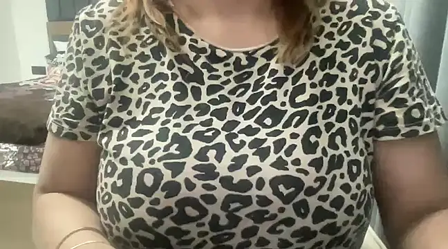 Snapshot of sassypooja chatting on February 10, 2025, 12:18 pm sassypooja online show from February 10, 2025, 12:18 pm