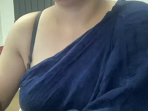 Snapshot of sassypooja chatting on March 15, 2025, 12:56 pm sassypooja online show from March 15, 2025, 12:56 pm