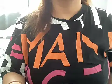 Snapshot of sassypooja chatting on October 25, 2025, 7:05 am sassypooja online show from October 25, 2025, 7:05 am