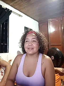 Snapshot of cougar_town chatting on February 26, 2025, 2:37 am cougar town online show from February 26, 2025, 2:37 am